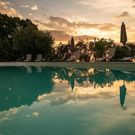 Agriturismo San Leonardello בית חווה *